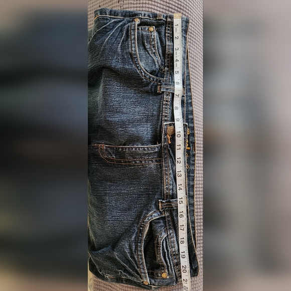 Illegal Jeans Blue Denim Capris 2 Button Closure High Rise Women Sz 18 - Picture 11 of 11